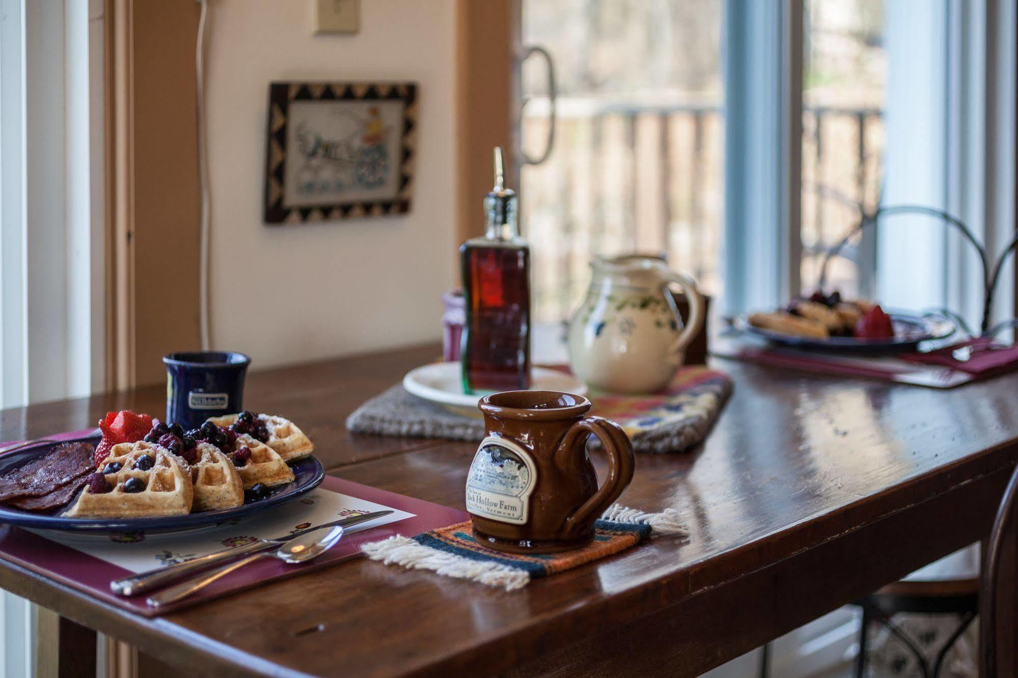 Inn At Buck Hollow Farm Fairfax Esterno foto